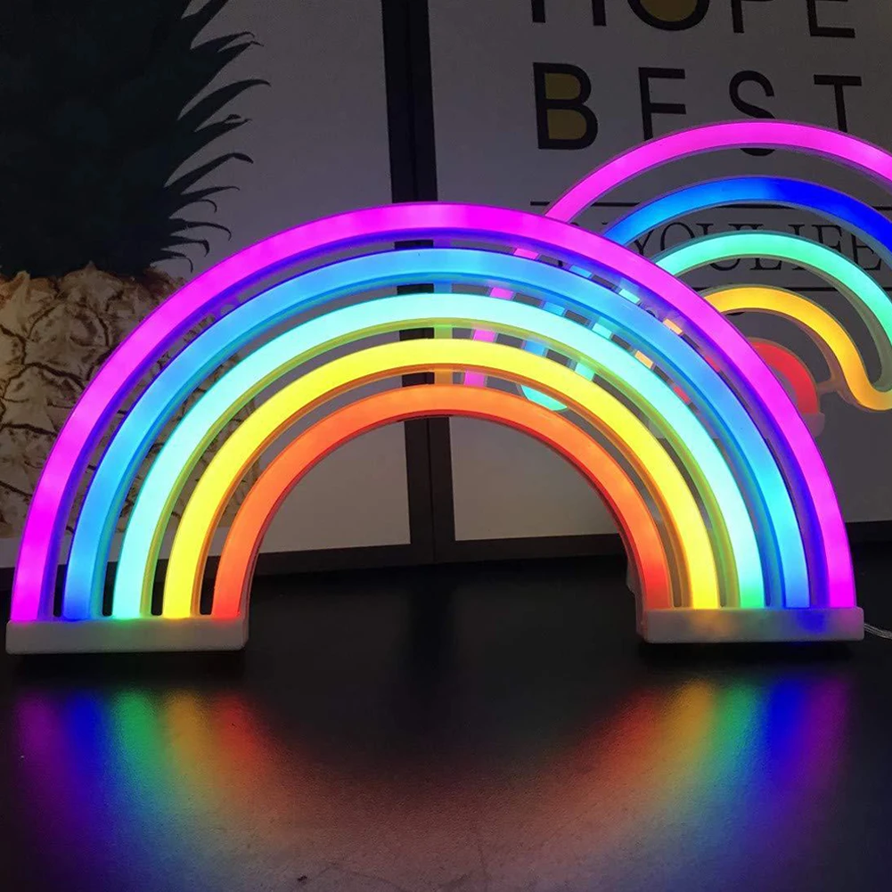 Sanftes, beruhigendes Regenbogen Nachtlicht für Kinder. LED-Farben schaffen eine entspannte Atmosphäre im Zimmer.
