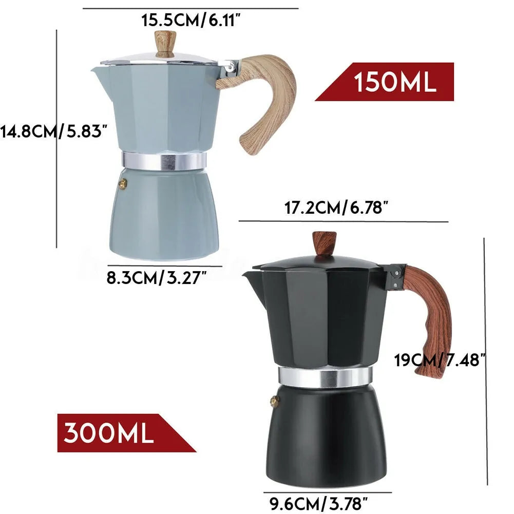 Authentischer Espresso mit diesem Aluminium Perkolator, ein Must-have für jede Reiseküche.