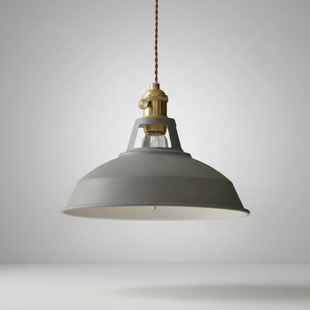 Metall-Hängelampe für Esstisch. Retro-Design im Industriestil. Vintage-Pendelleuchte, dekorative Esszimmerlampe.