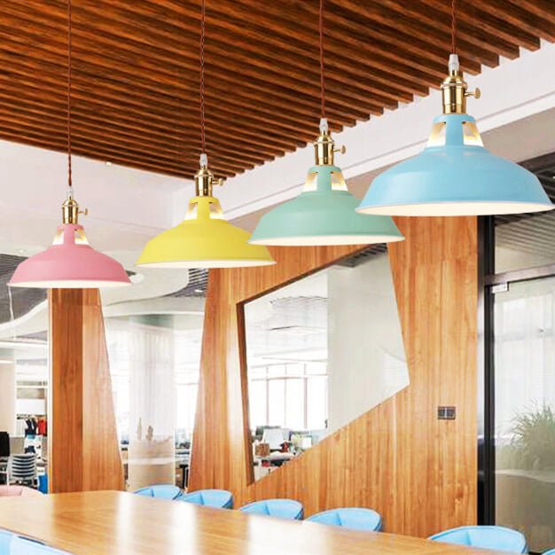 Retro Loft Designlampe, Hängelampe aus Stahl, ideal als Blickfang über dem Esstisch.