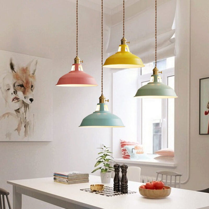 Vintage Esszimmer Hängelampe, Industrie-Design, Stahlpendelleuchte für einzigartiges Ambiente.