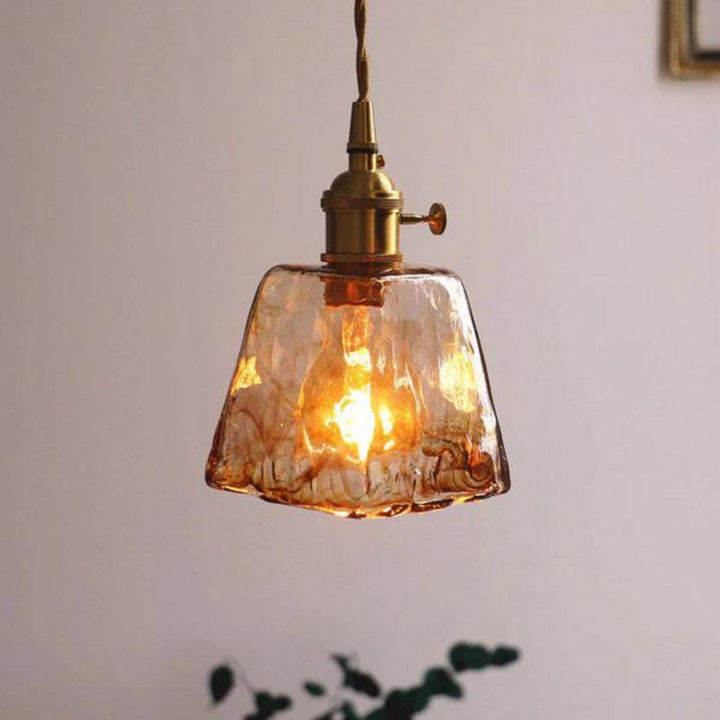 Hängeleuchte im Retro-Look mit LED, ideal für Küche oder Flur, zeitloses Design.