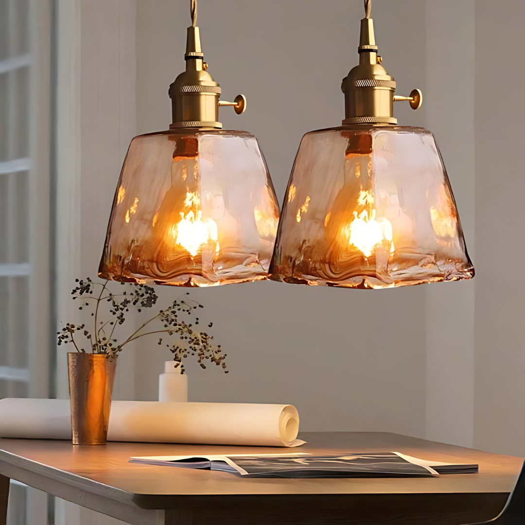 Vintage LED Pendelleuchte, dimmbar, ideal für Esszimmerbeleuchtung im Retro-Stil.