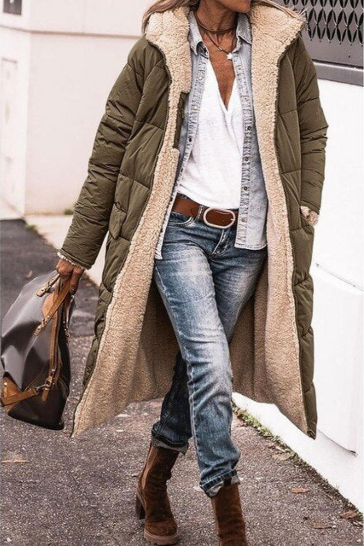 Damen Winterjacke, reversibel, für Spaziergänge & City-Trips, warm, chic & wetterfest.