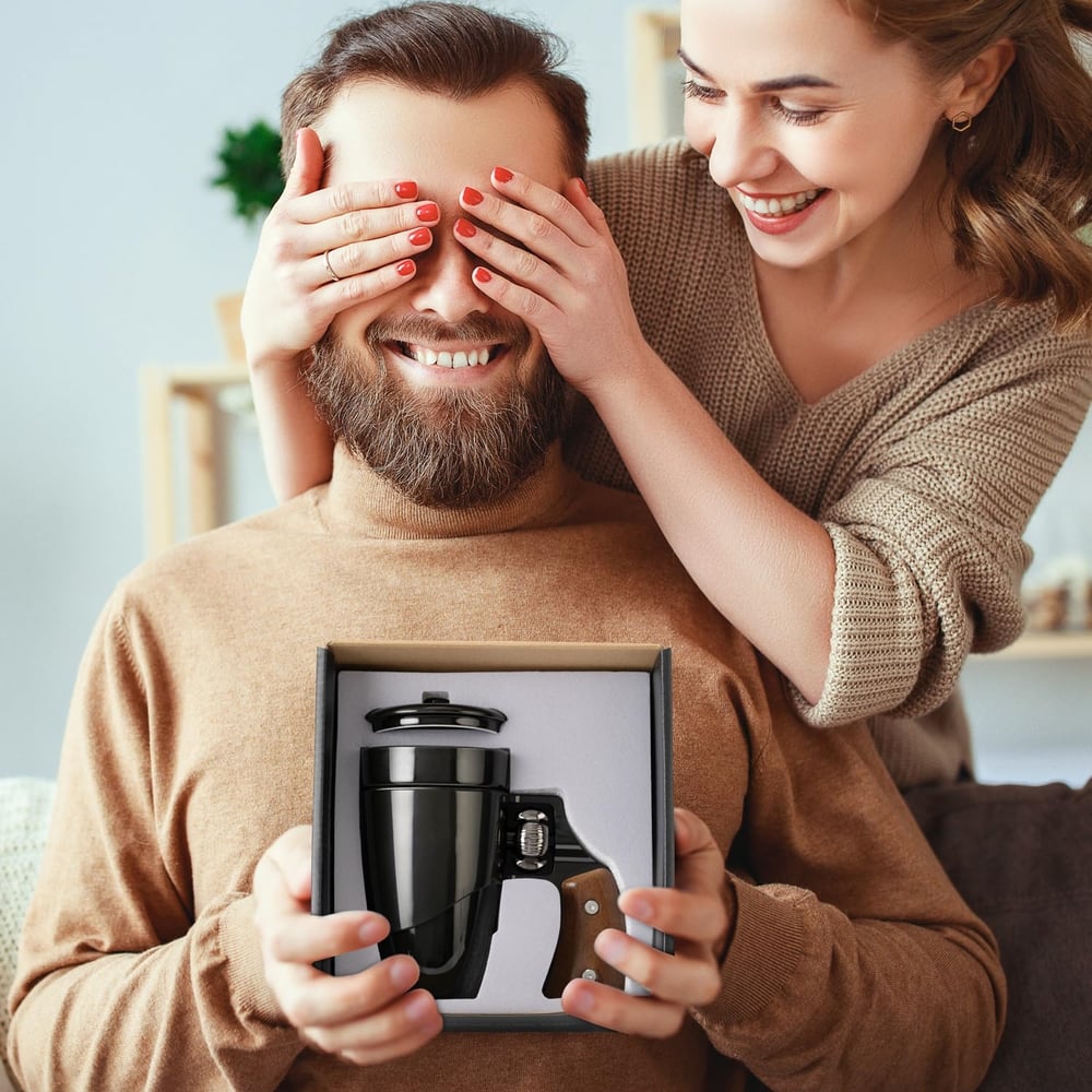Coole Revolver-Kaffeetasse, Keramikbecher als originelles Männergeschenk, einzigartig für Kaffeeliebhaber.