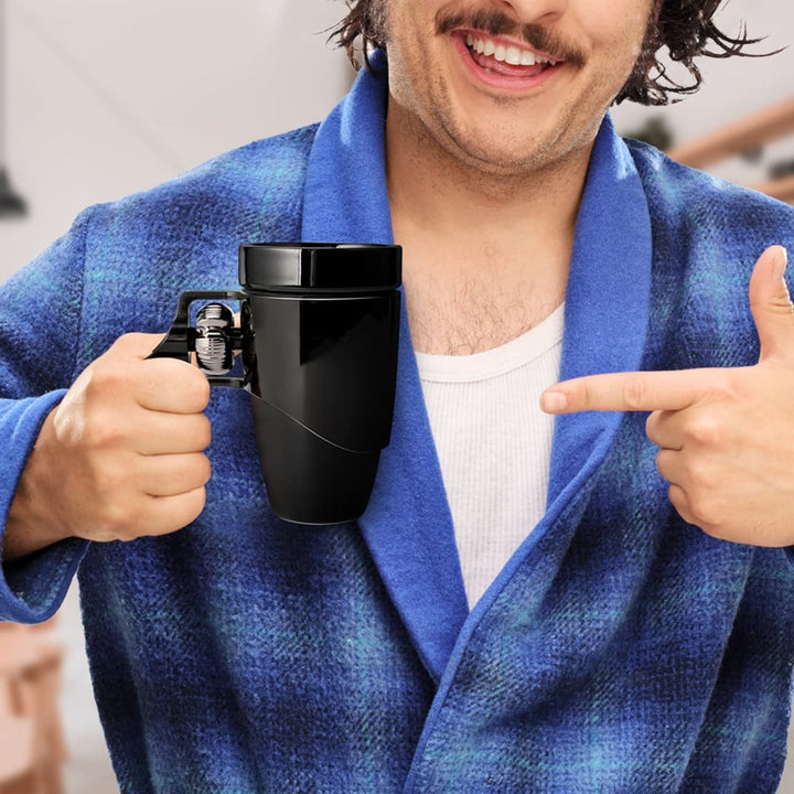 Origineller Keramikbecher im Revolver-Stil mit Schuss-Akzent, Kaffeetasse für Herren & Sammler.