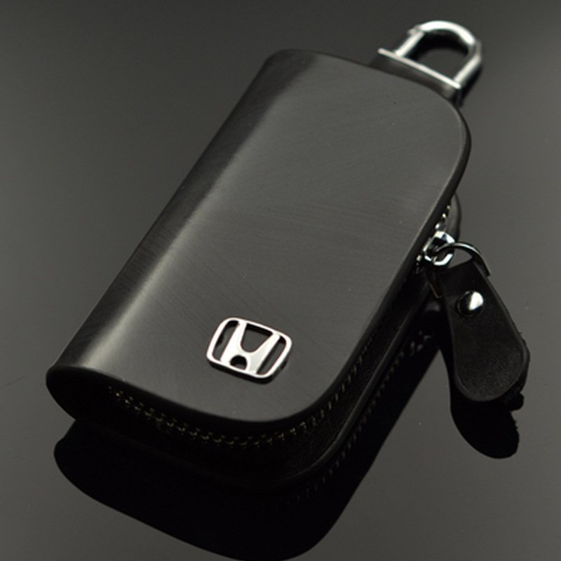 Elegantes Schlüsselschutz Etui aus PU-Leder, schützt Ihren Keyless-Go Autoschlüssel vor Diebstahl.
