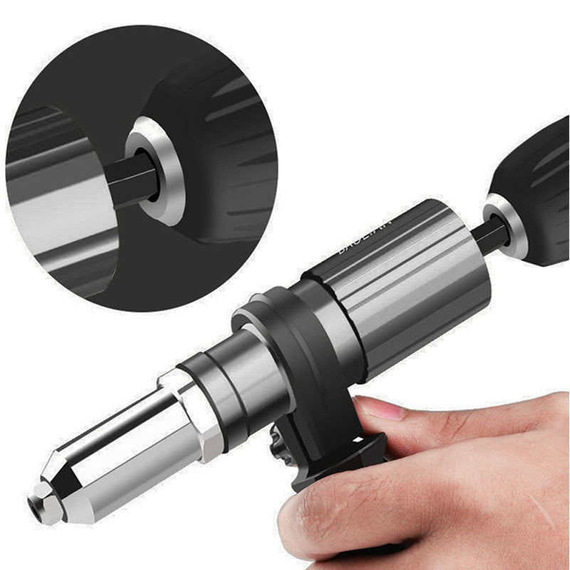 Innovativer Bohrmaschinenaufsatz RivetMaster Pro für Blindnieten; beschleunigt DIY Projekte & Profiarbeiten.