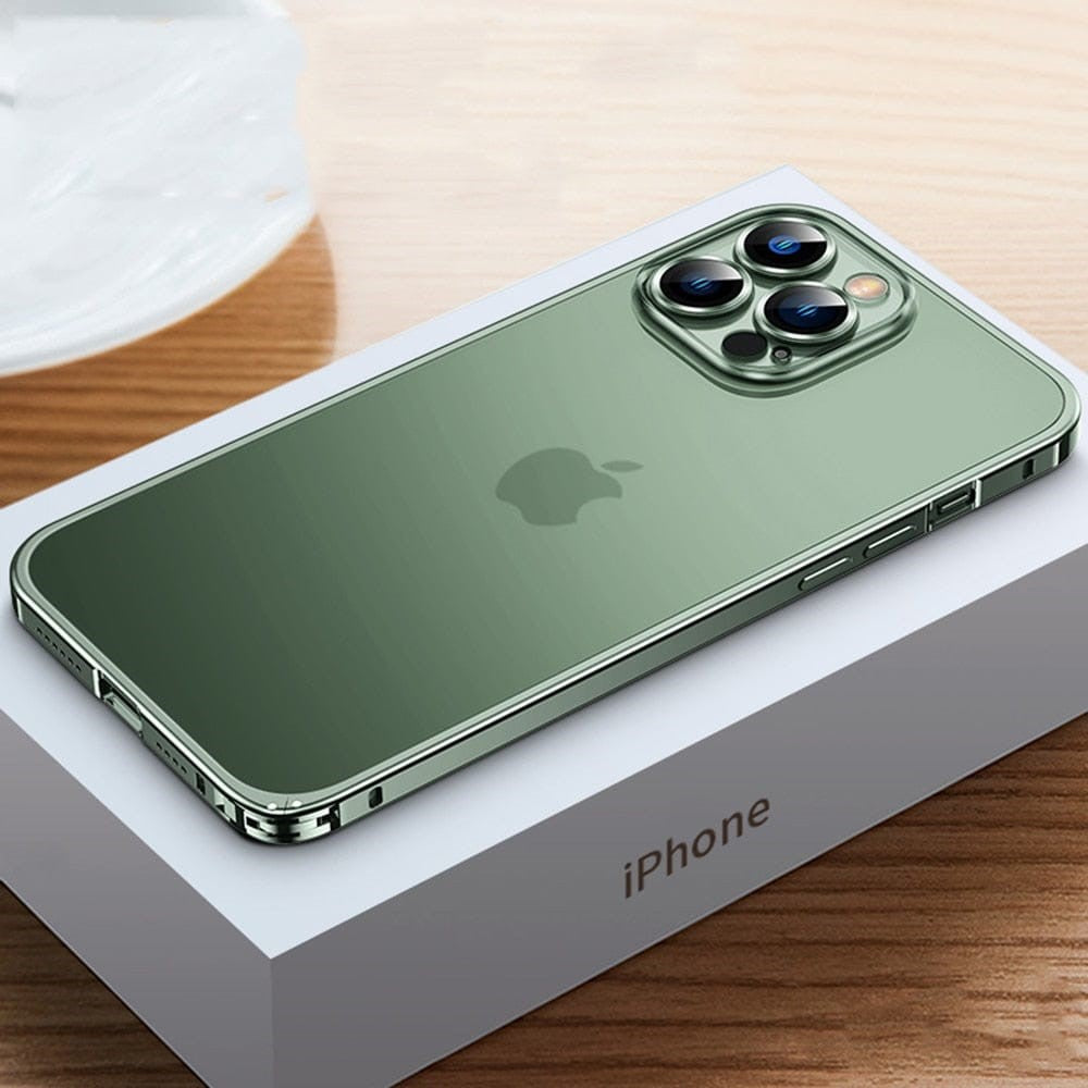 Brehn iPhone Schutzhülle aus Aluminium schützt Ihr Handy stilvoll und zuverlässig im Alltag.