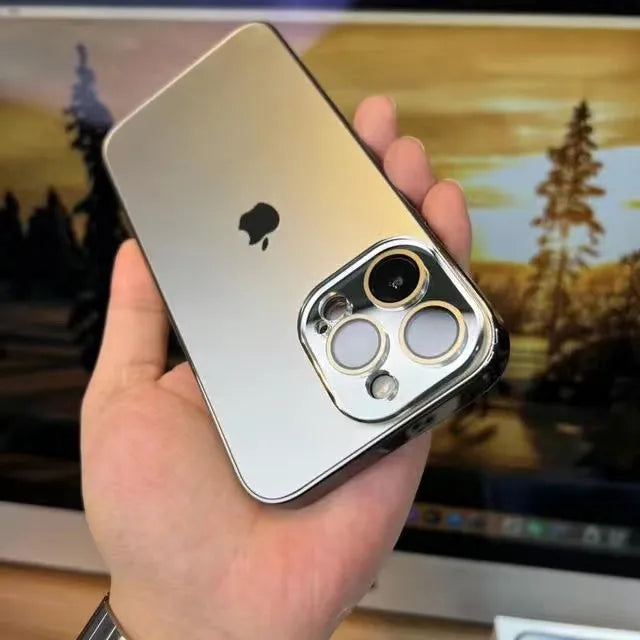 Schwarze, lila iPhone Hülle mit Kameraschutz, Fallschutz & gehärtetem Glas, Militärstandard Schutz.