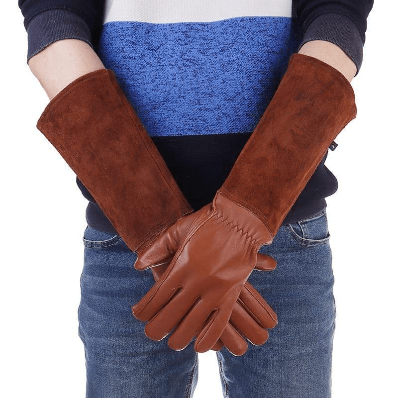Unisex-Gartenhandschuhe in Braun, ideal für Gartenarbeit. Robuste Schutzhandschuhe mit flexiblem Bund für Damen & Herren.