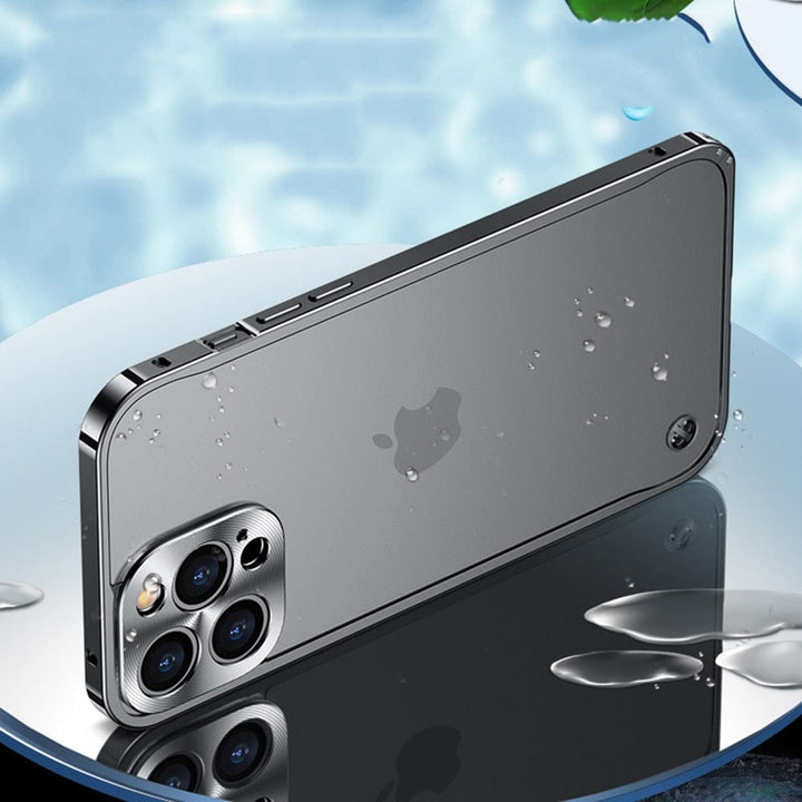 Elegantes Aluminium Slimcase für iPhone. Strapazierfähige Schutzhülle, robust gegen Stöße und Kratzer.