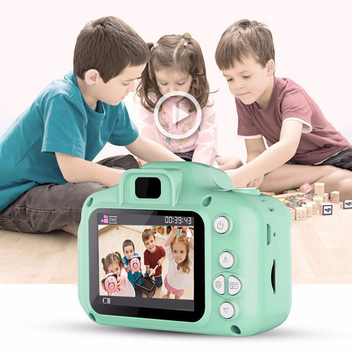 Spielerische Digitalkamera für Kinder, fördert selbstständiges Lernen & Kreativität beim Fotografieren.