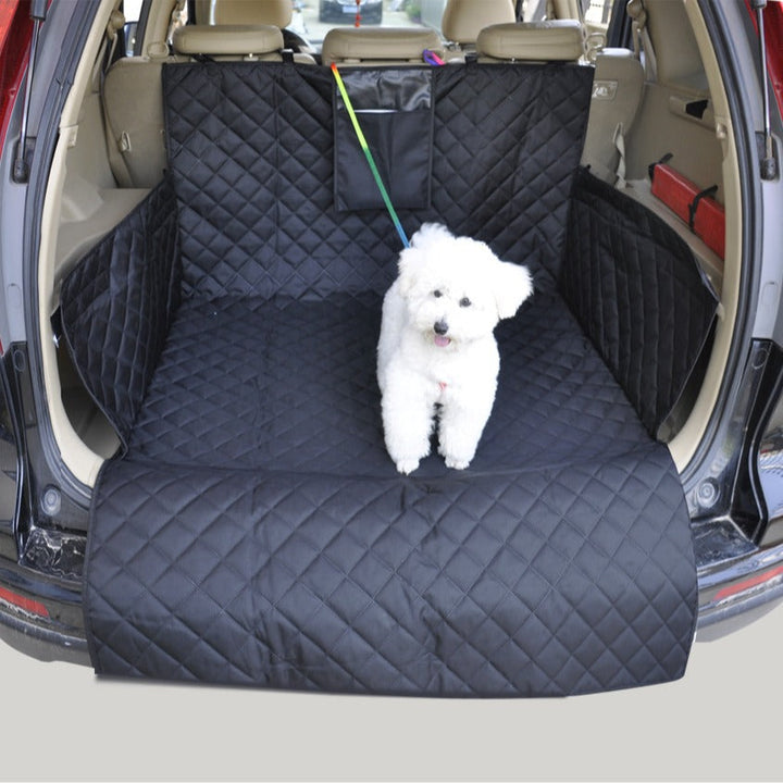 Wasserdichte Kofferraumschutzmatte für Hunde im Auto, perfekt für Reisen. Schützt den SUV-Kofferraum effektiv.