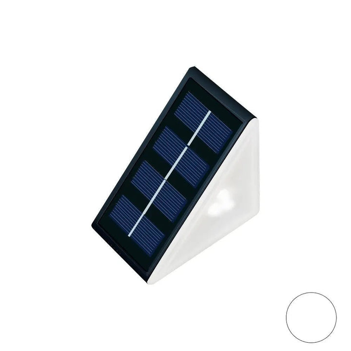 Langlebige Solar-Außenleuchte aus hochwertigen Materialien, IP67, perfekt für jede Witterung und Stufenbeleuchtung.
