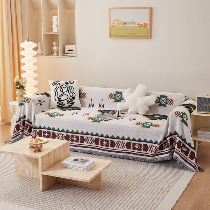 Stilvoller Sofabezug, Boho-Muster. Robuste Qualität schützt Ihre Möbel langanhaltend.