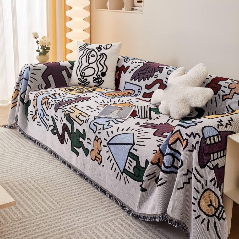 Robuster Sofabezug im Boho-Chic. Schützt Ihre Couch stilvoll vor Verschleiß. Pflegeleicht.