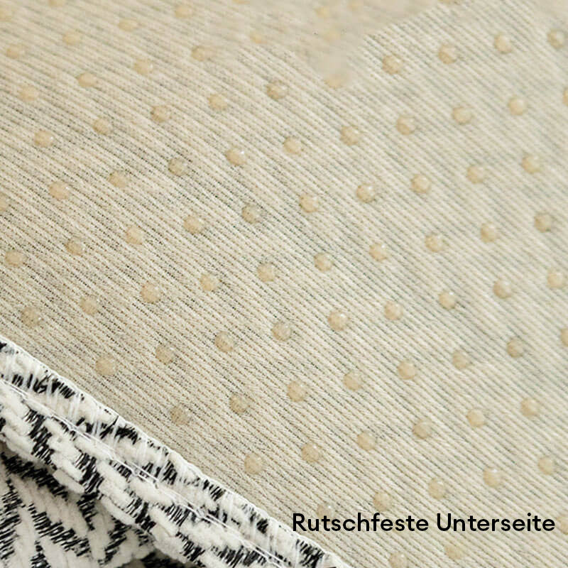 Gemütlicher Chenille-Sitzbezug, haustierfreundlich und leicht zu reinigen, im schicken Fischgrätenmuster.