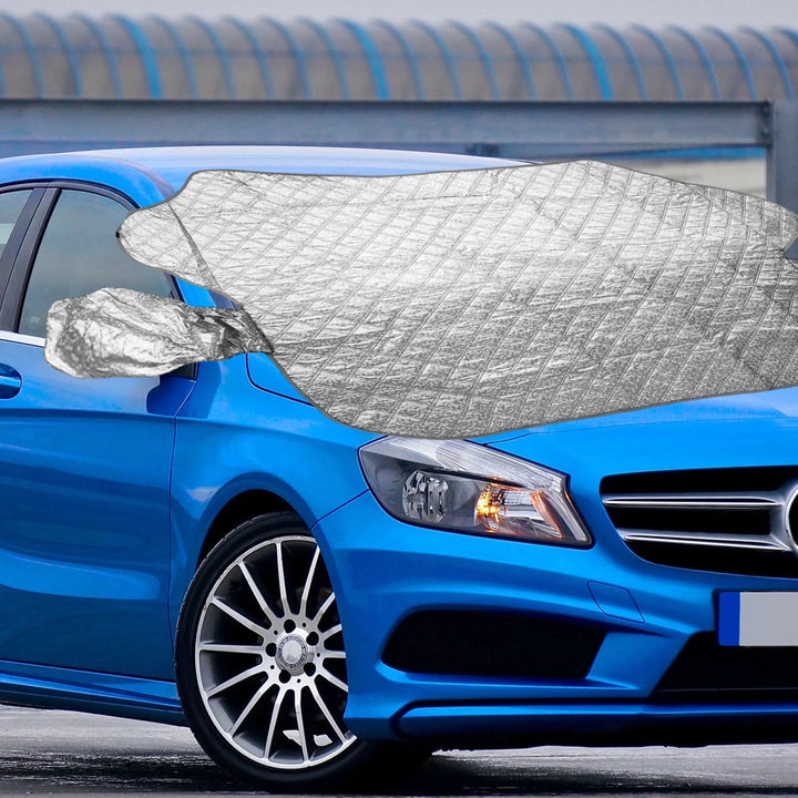 Wasserdichter Sonnenschutz mit UV-Schutz für die Windschutzscheibe. Hält das Auto kühl im Sommer.