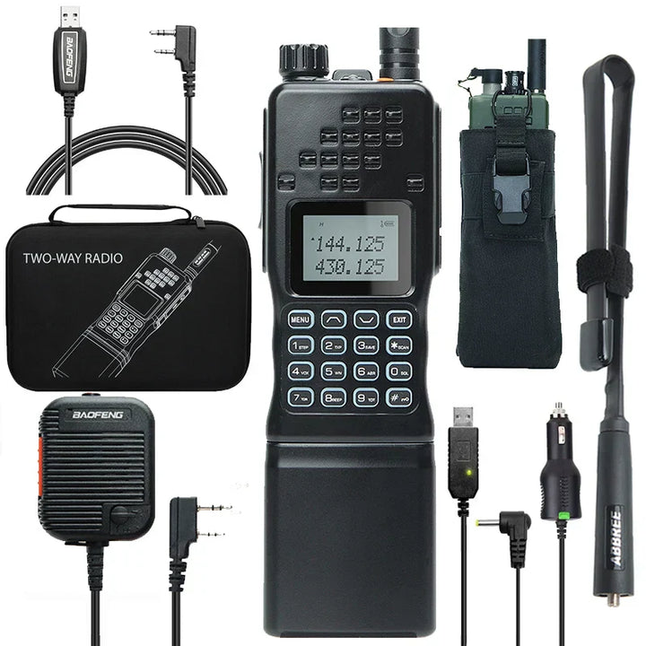 Ergonomisches CommGuard Dual-Band-Funkgerät, robust gebaut für komfortable und sichere Handhabung.