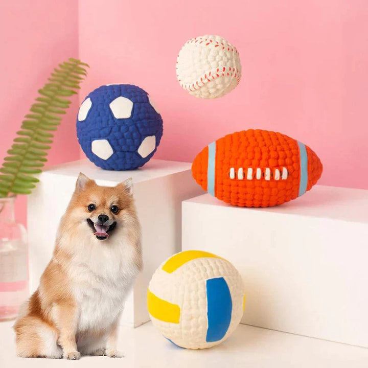Robustes KryptoChew Hundeball-Kauspielzeug für starke Kauer, unzerstörbar und langlebig.