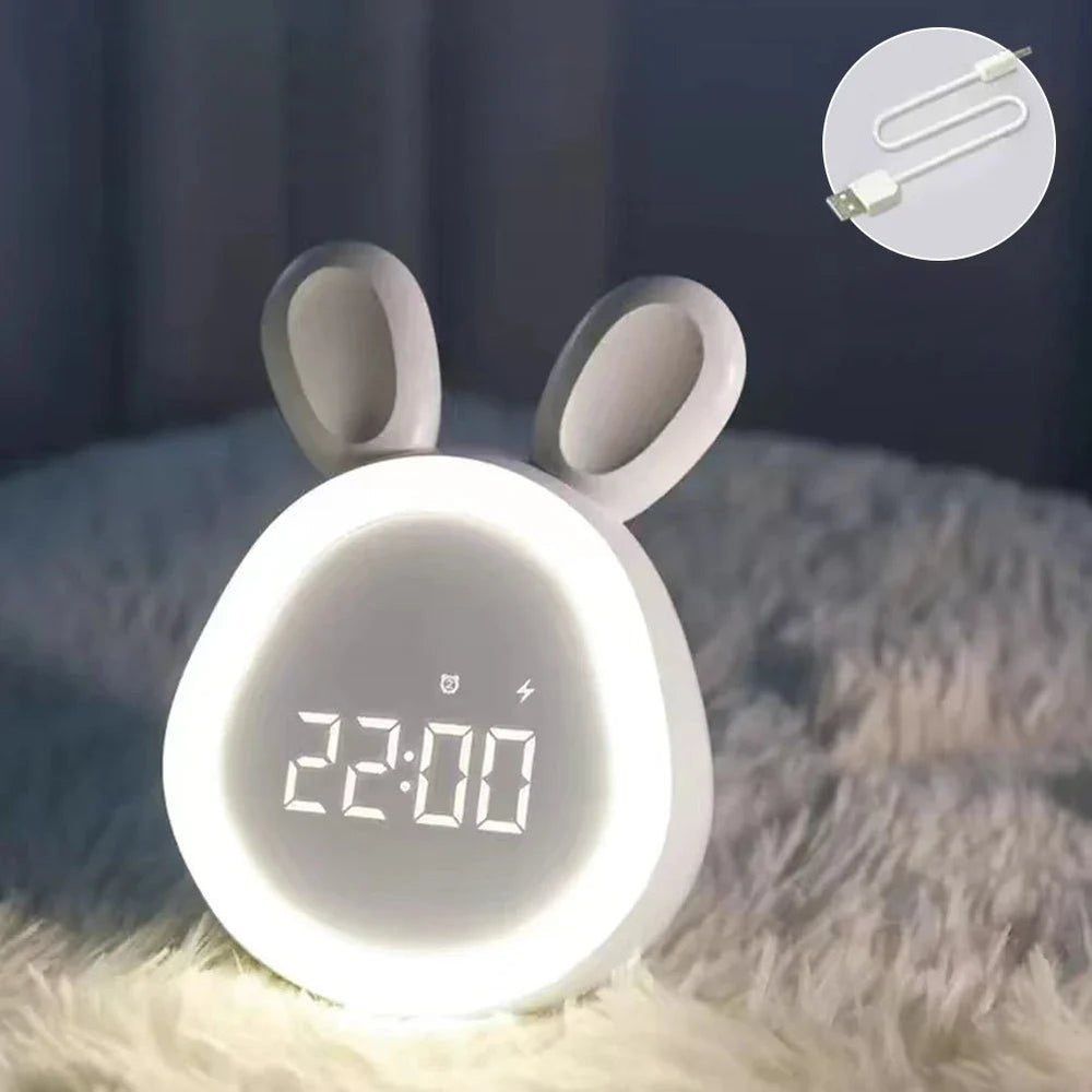 BunniGlow Kinder Hasenwecker mit sanftem LED Nachtlicht, perfekt als Einschlafhilfe im Kinderzimmer.