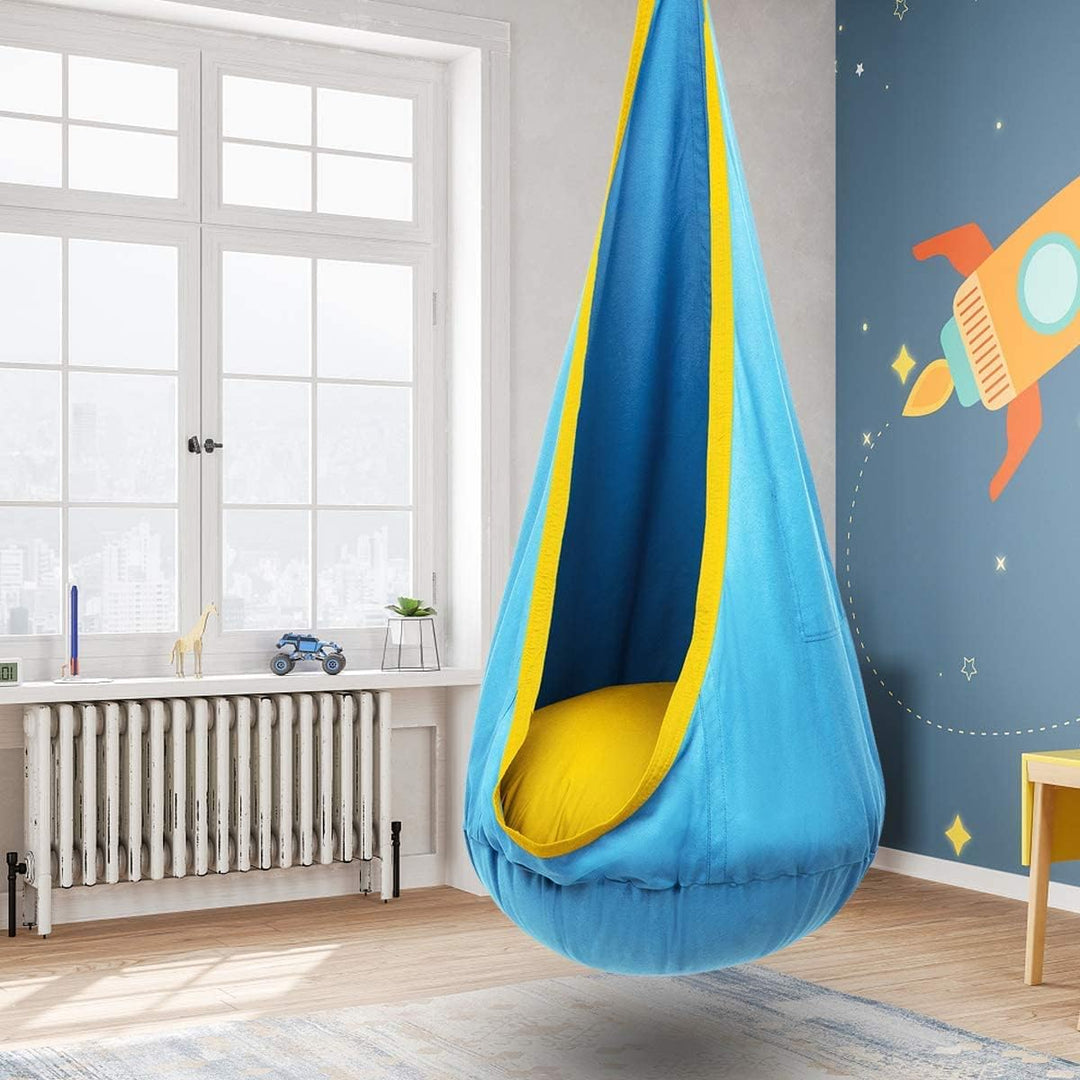 Roter Kinder Schwebesitz Hängesack für Indoor & Outdoor Spielspaß. Entspannung für das Kinderzimmer.