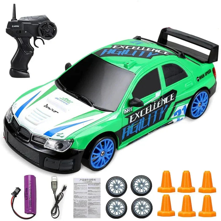 RC Mini Drifter auf glattem Untergrund, meistert jeden Drift mit Leichtigkeit.