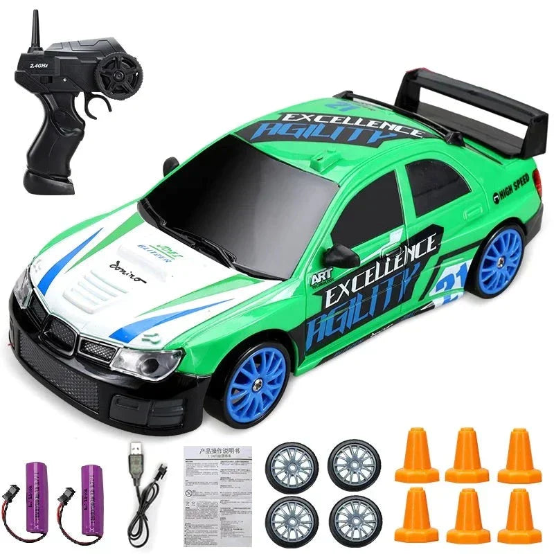 RC Mini Drifter in schneller Kurvenfahrt, beweist seine präzise Steuerung und Agilität.