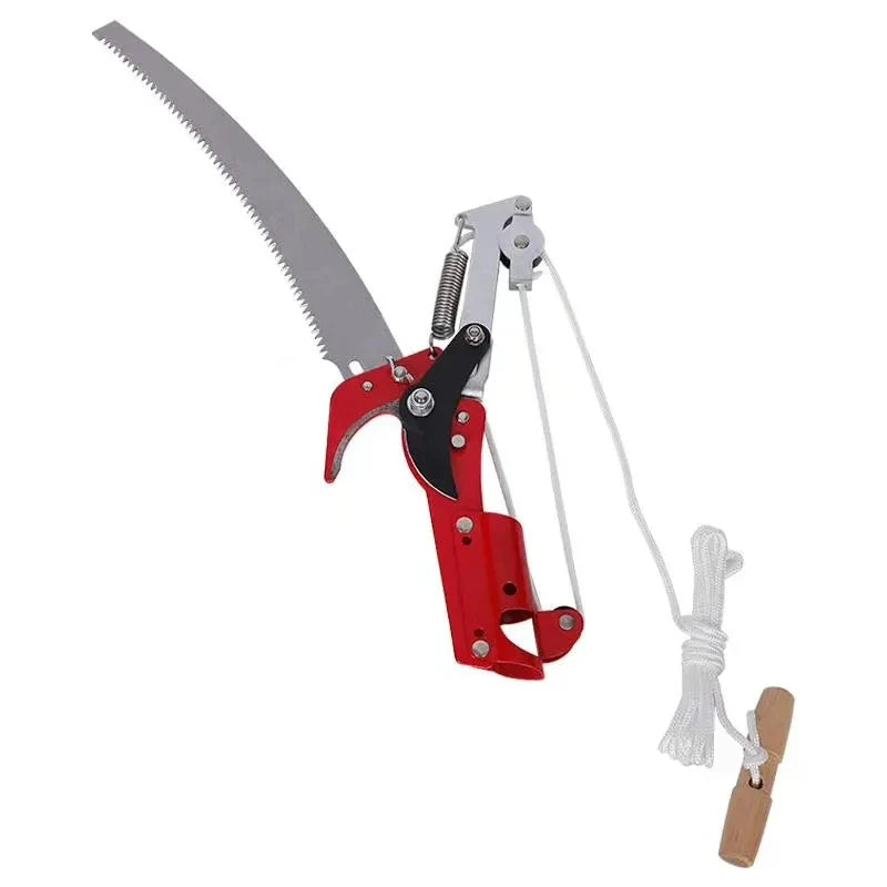 Teleskop Baumschere mit Seilzug für mühelosen Baumschnitt. Roter Hochastschneider mit scharfer SK5-Stahlklinge.