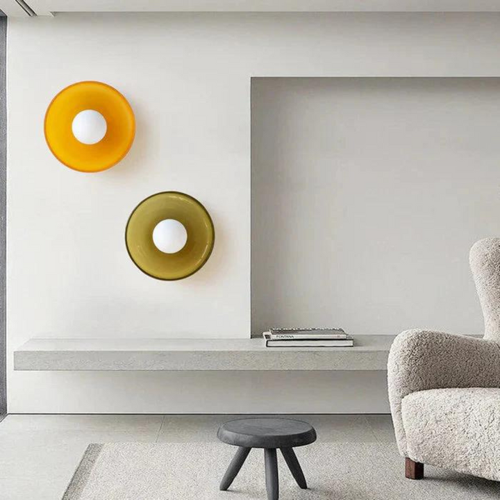 Runde Deckenleuchte "LumiSphere" aus Glas, stilvolle Beleuchtung für moderne Räume.