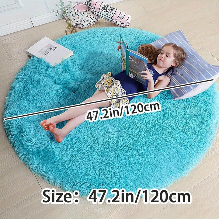 Hochfloriger, runder Teppich Clouda aus weichem Polyester. Gemütliche Deko für Schlaf- & Wohnzimmer.