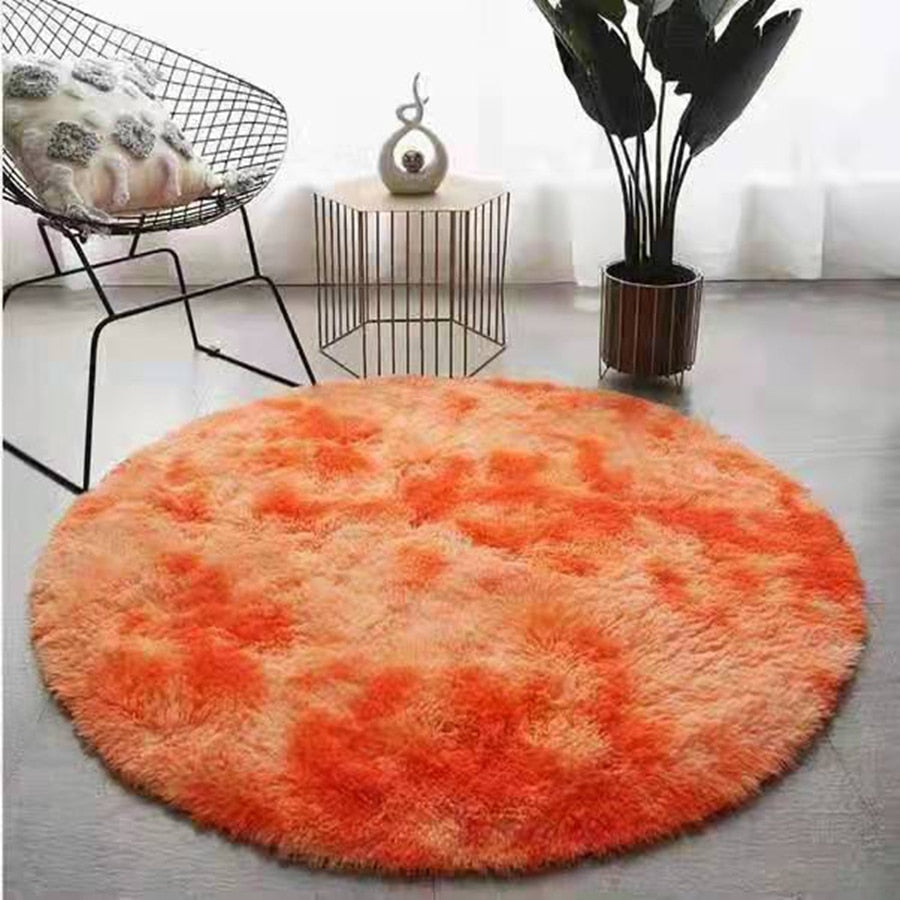 Runder Teppich, flauschig, als Blickfang. Weicher Polyesterteppich für Schlafzimmer & Wohnzimmer.