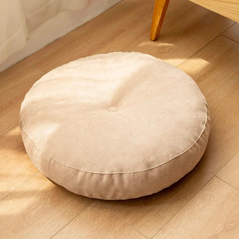 Bequemes ZenCushion Yogakissen aus robustem Polyester, perfekt als Sitzkissen für Wohnzimmer & Schlafzimmer.