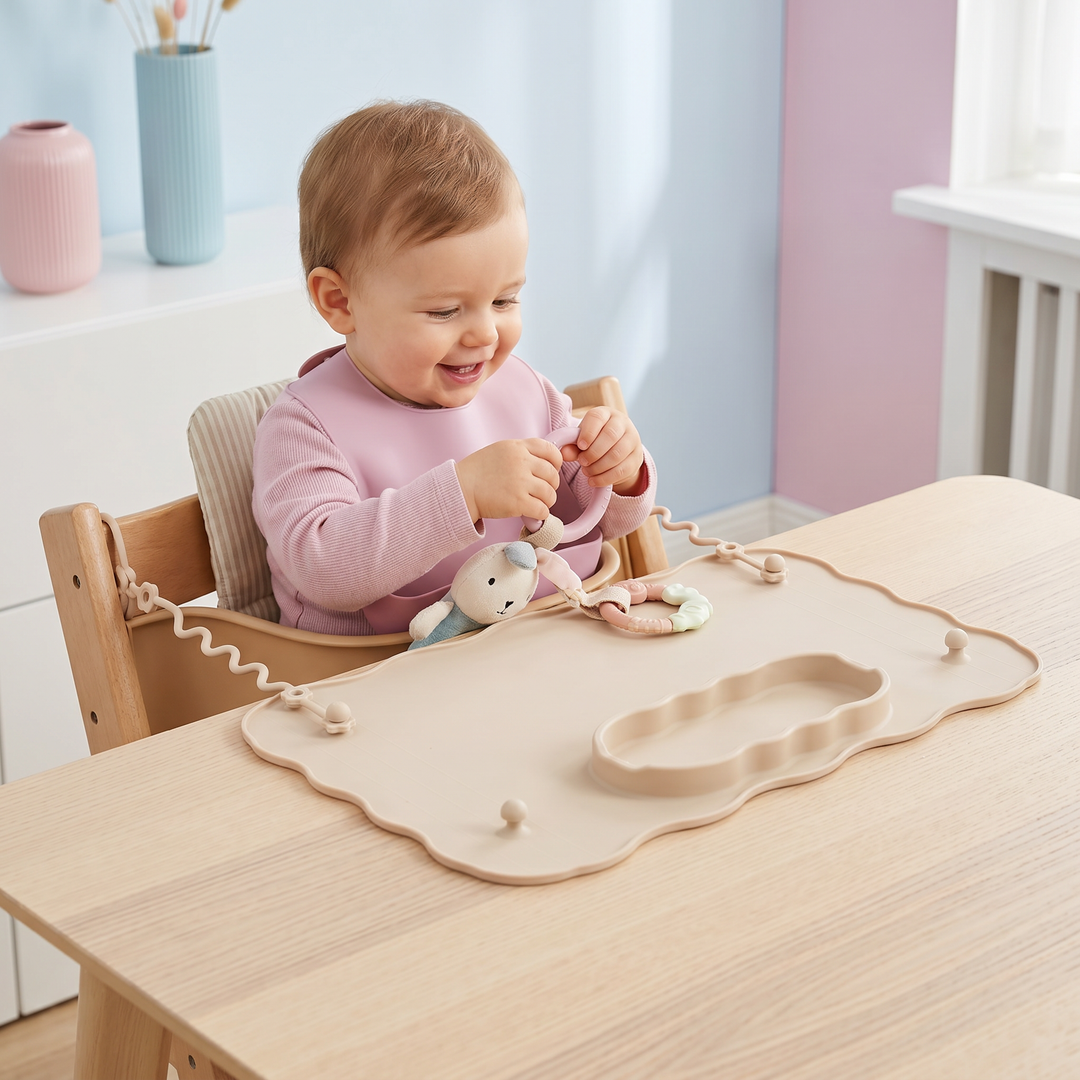 Robuste Silikon Baby Tischmatte, langlebig & wiederverwendbar, eine Investition in saubere Mahlzeiten.