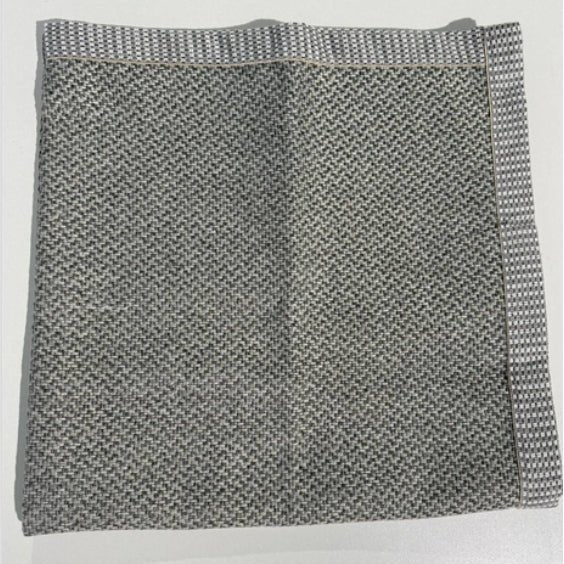 Rutschfester Baumwoll-Leinen Sofaüberwurf in natürlicher Farbe, bietet Schutz und Frische für Ihr Sofa.