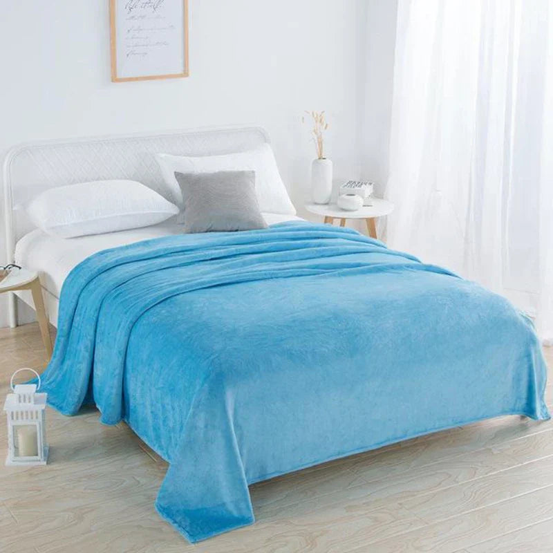 Flauschige Samtdecke für Sofa, extra weich und gemütlich. Ideale Heimtextilie & Dekoration.