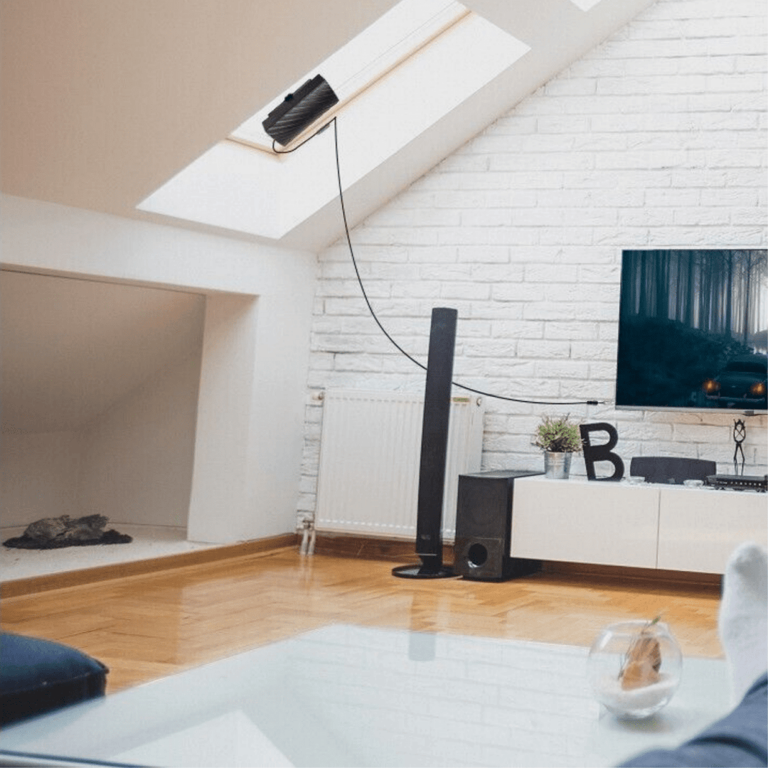 ULTRAWAVE Indoor TV-Antenne mit Signalverstärker für digitalen HDTV und 4K Fernsehempfang.