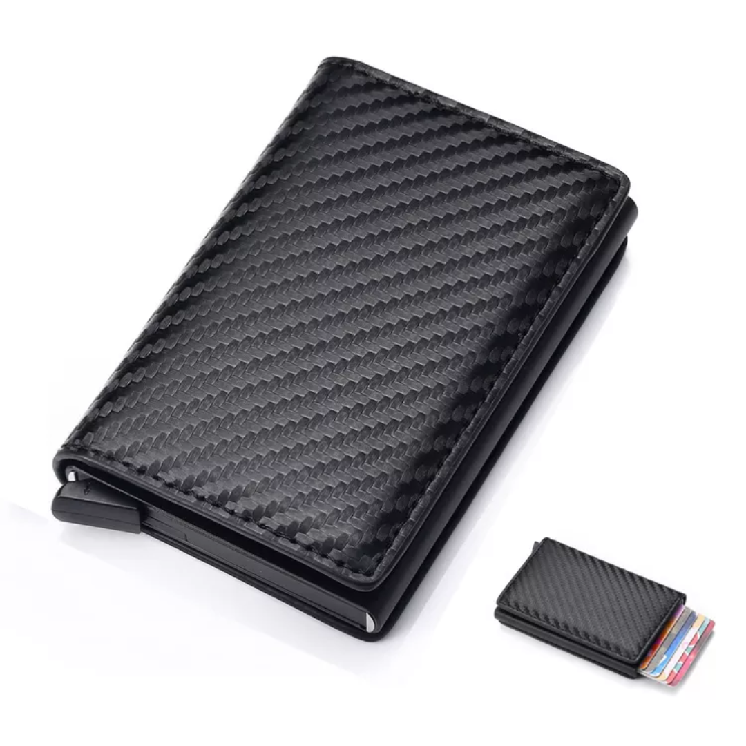 Elegantes Kartenetui aus Aluminium mit Geldklammer, ideal für Herren, inklusive RFID-Schutzfunktion.
