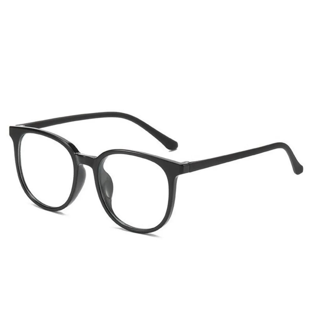 Effektive Bildschirmbrille mit Blaulichtfilter, UV400 & Antireflex. Fördert guten Schlaf durch Schutz vor Augenermüdung.