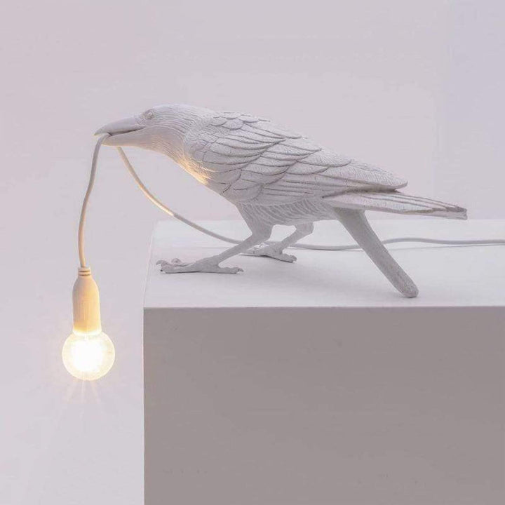 Ambiente-Rabenlampe, moderne Vogellampe mit LED-Licht, schafft eine gemütliche und mystische Stimmung.