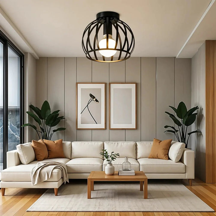 Elegante schwarze Industrie Deckenlampe in einer modernen Küche, bietet helle Deckenbeleuchtung und industriellen Charme.