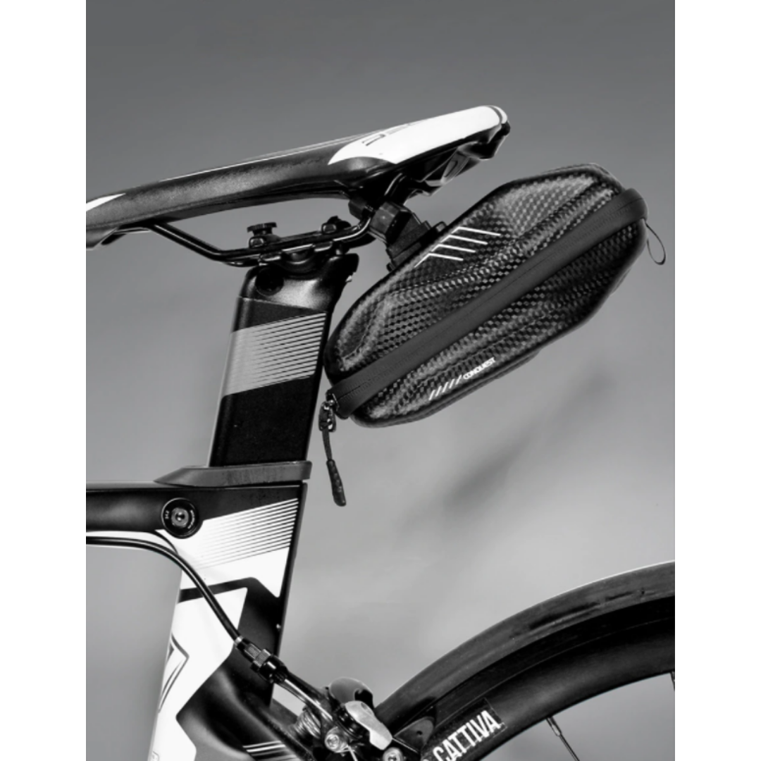 Wasserdichte Fahrrad Satteltasche für den Radsport. Robustes Zubehör für Mountainbike, Rennrad & ausgedehnte Radtouren.