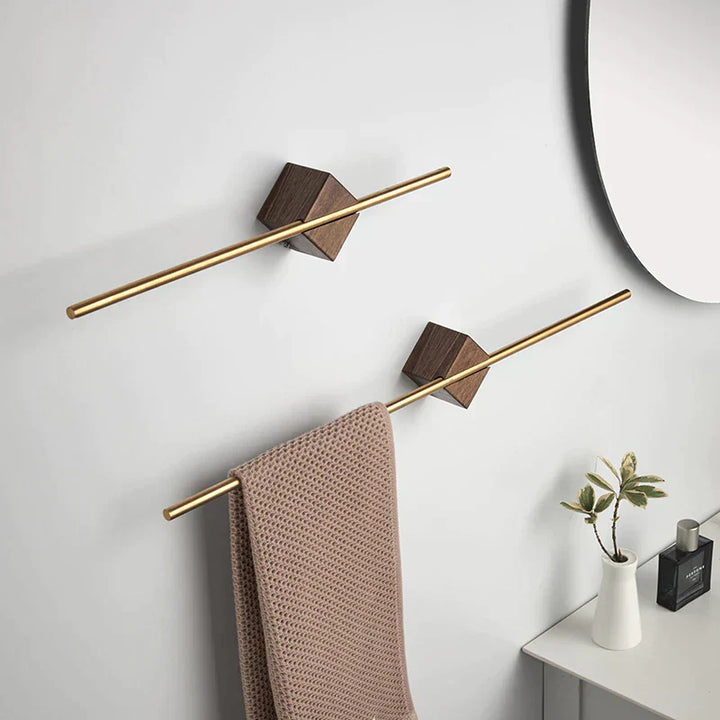 Eleganter Handtuchhalter aus Edelstahl für Bad & Gäste-WC, modern, minimalistisch, wandmontiert.