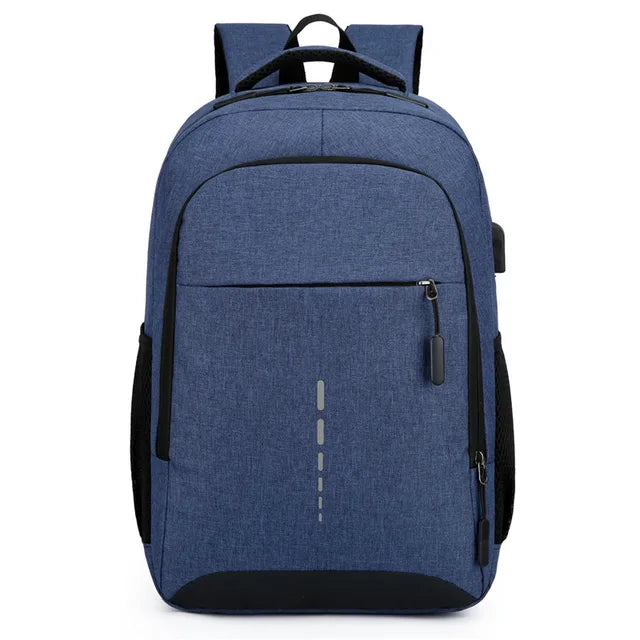 Grauer Outdoor Rucksack für Herren, wasserdicht & ultraleicht. Optimal für Wanderungen & Sportausflüge.