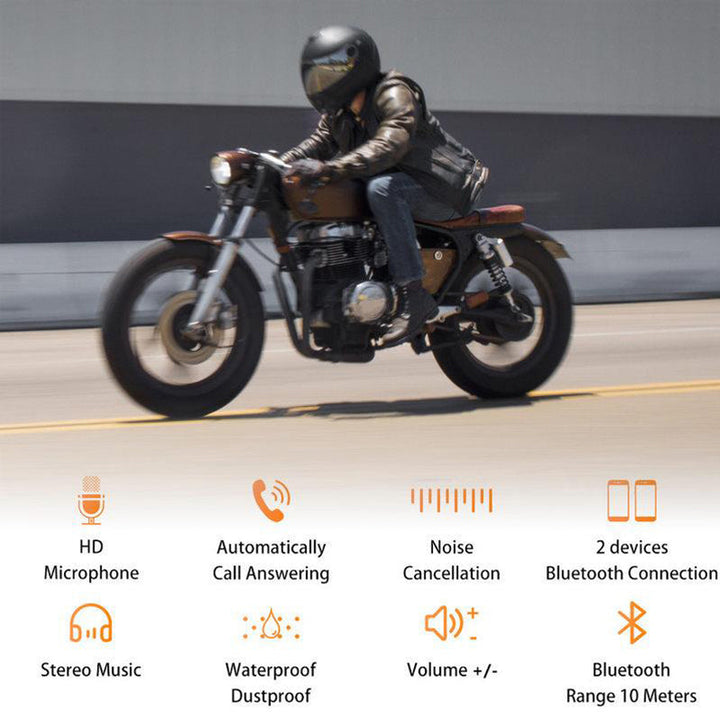 BT12 Bluetooth Headset am Motorradhelm, ermöglicht Musikstreaming & Freisprechen für Biker.