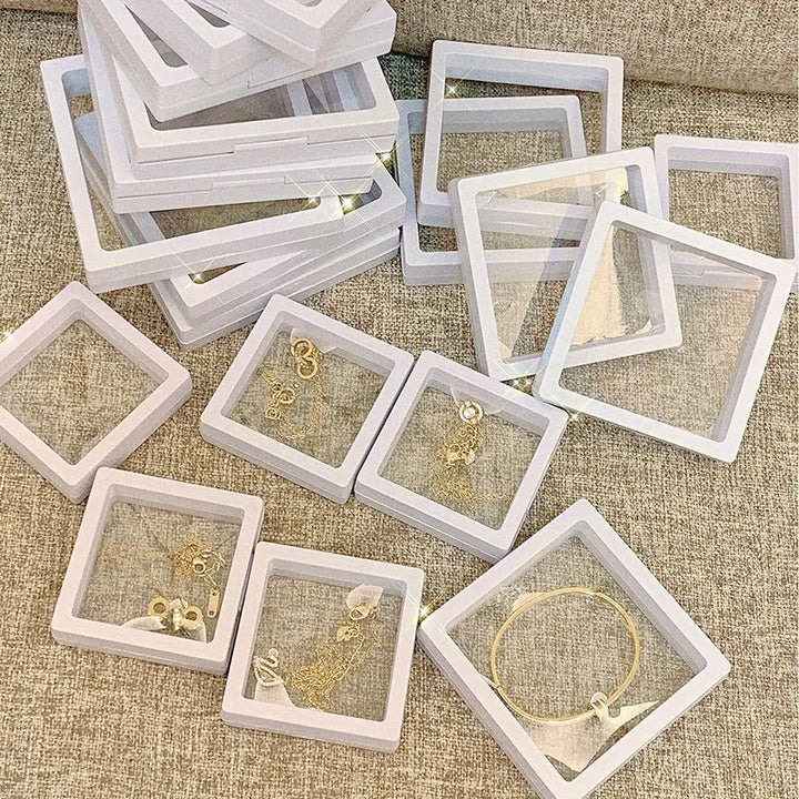 Schwebende Schmuck-Vitrine für eine einzigartige und stilvolle Präsentation Ihrer Kollektion.
