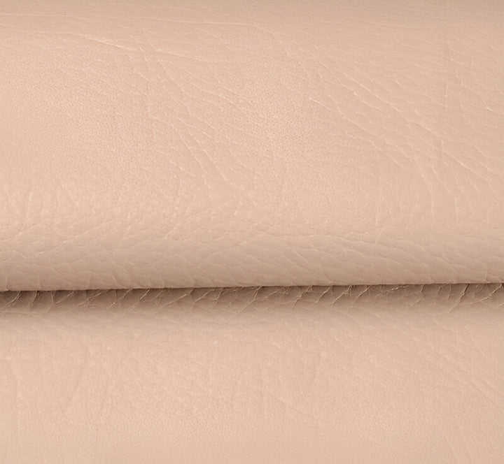 Großaufnahme des selbstklebenden Reparaturflickens, demonstriert die starke Klebkraft & Textur.