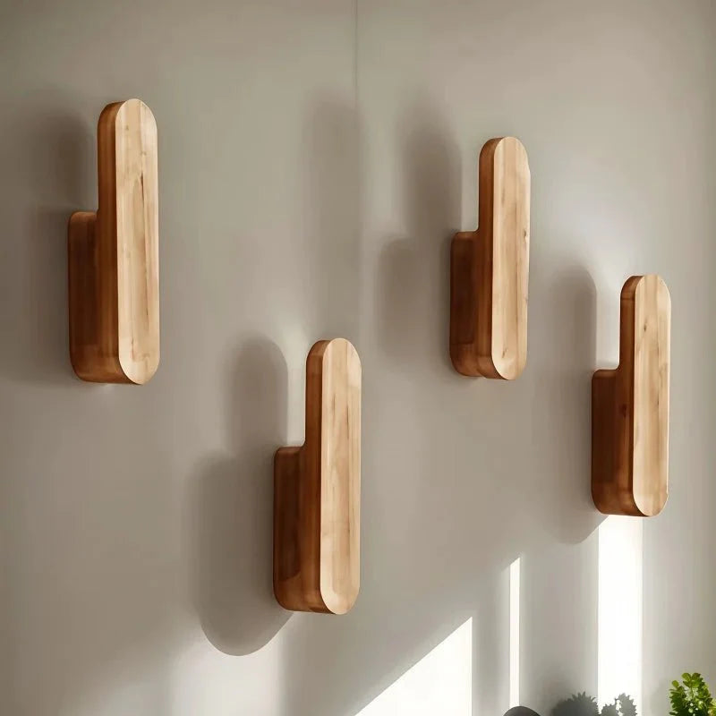 Set aus 4 dekorativen Wandhaken aus Holz für Garderobe & Ordnung im Flur oder Schlafzimmer.