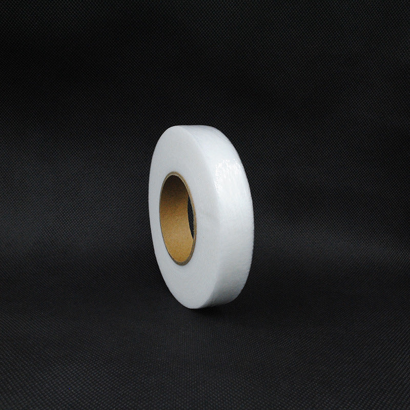 Mühelose Textilreparatur mit SewFree Tape: Der DIY-Kleber für Stoff ohne Nadel und Faden.